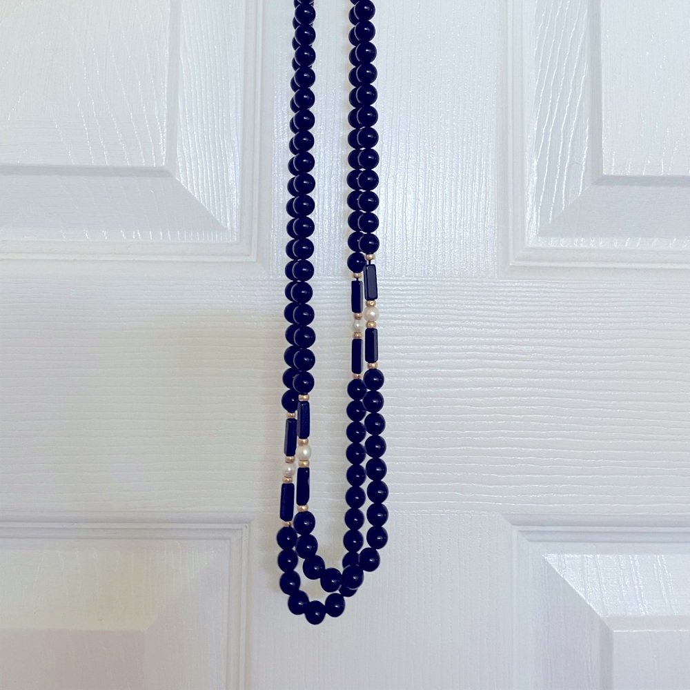 Black, gold and pearl necklace/earring set